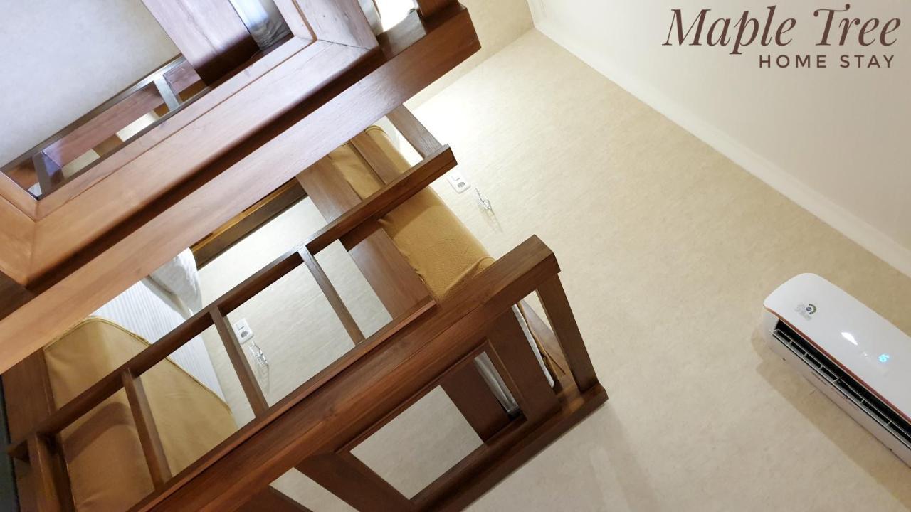Maple Tree Homestay Maguwo Exterior foto