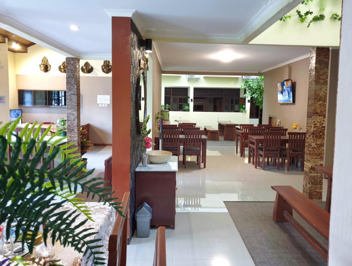 Maple Tree Homestay Maguwo Exterior foto