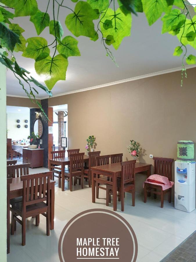 Maple Tree Homestay Maguwo Exterior foto